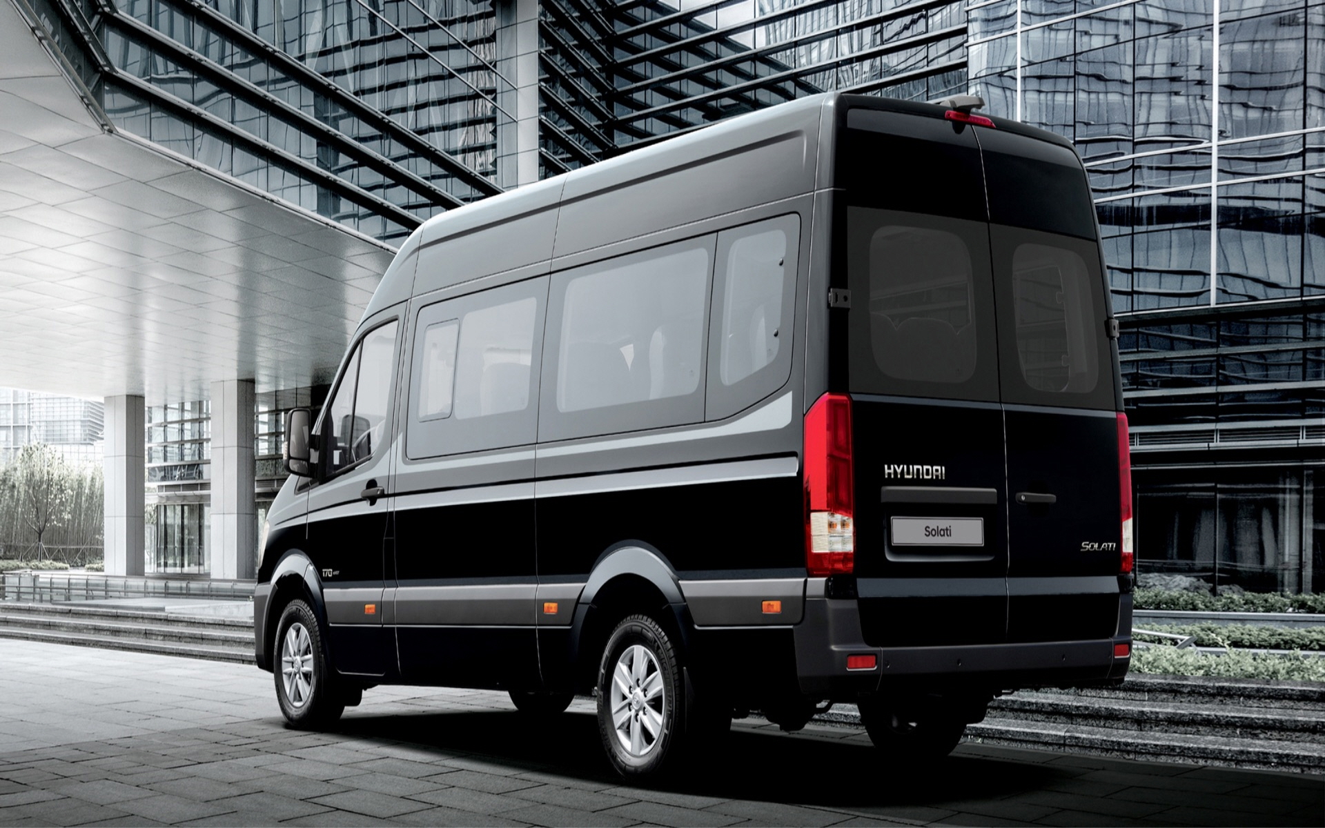 중형 15인승 솔라티 리무진 버스 좌후