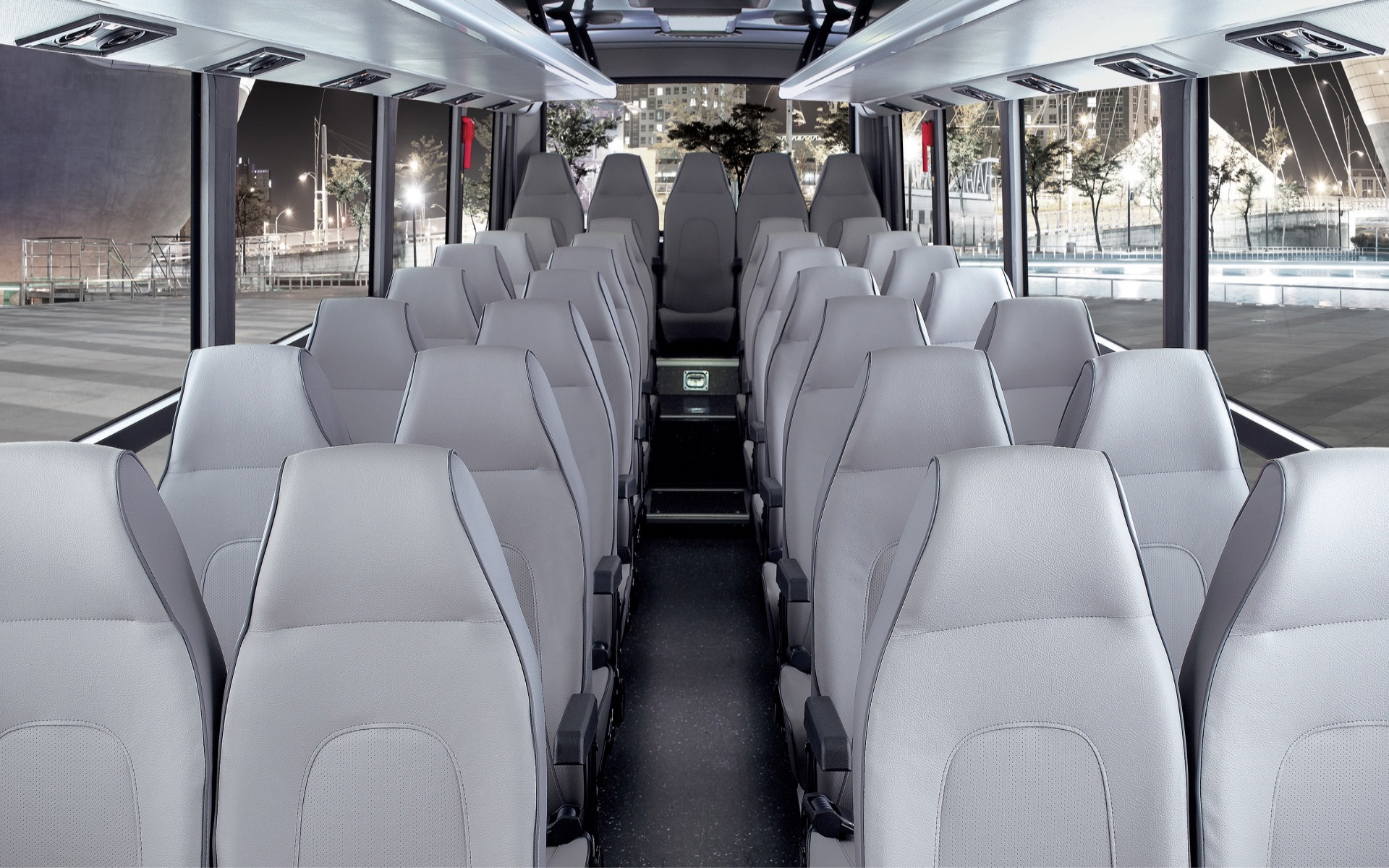 중형 19인승 리무진 버스 내부