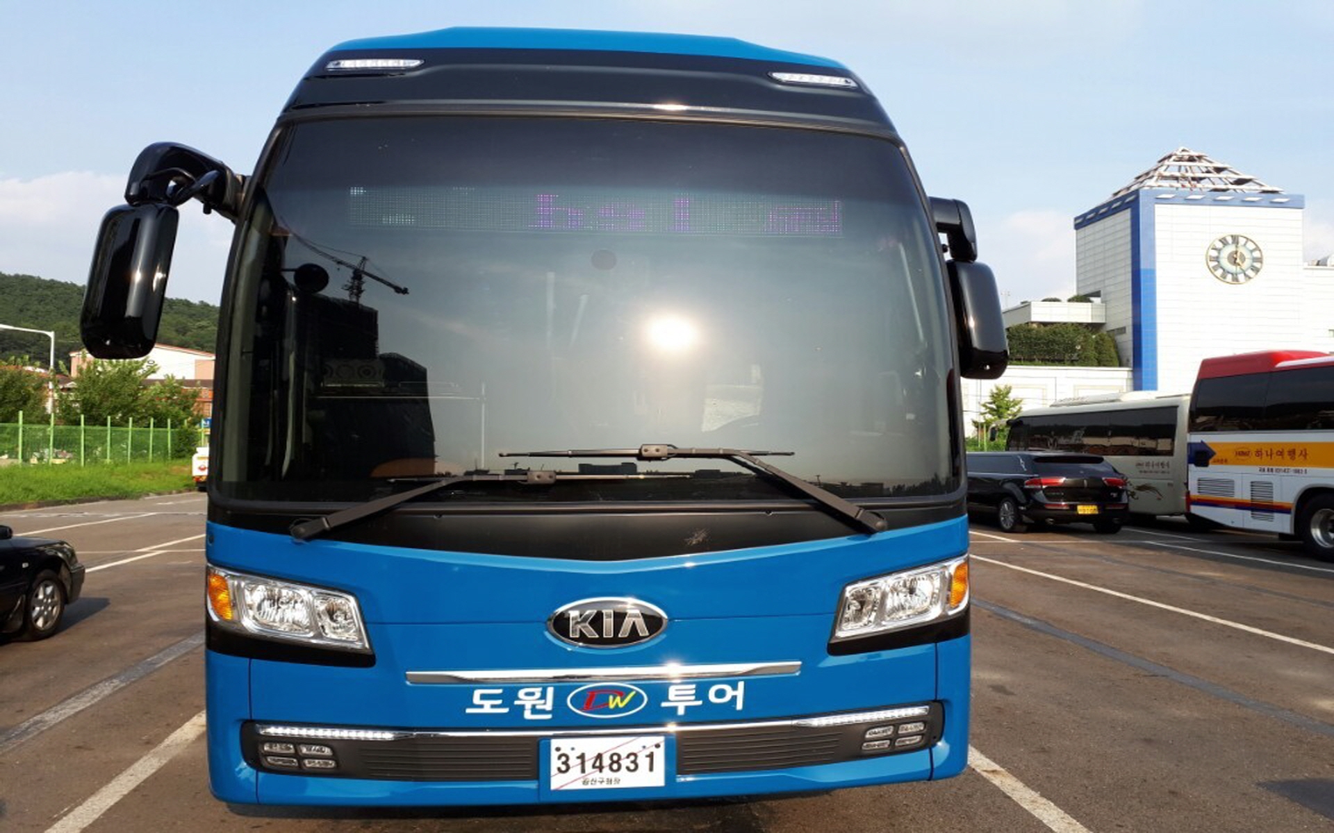 대형 45인승 일반리무진버스 전면