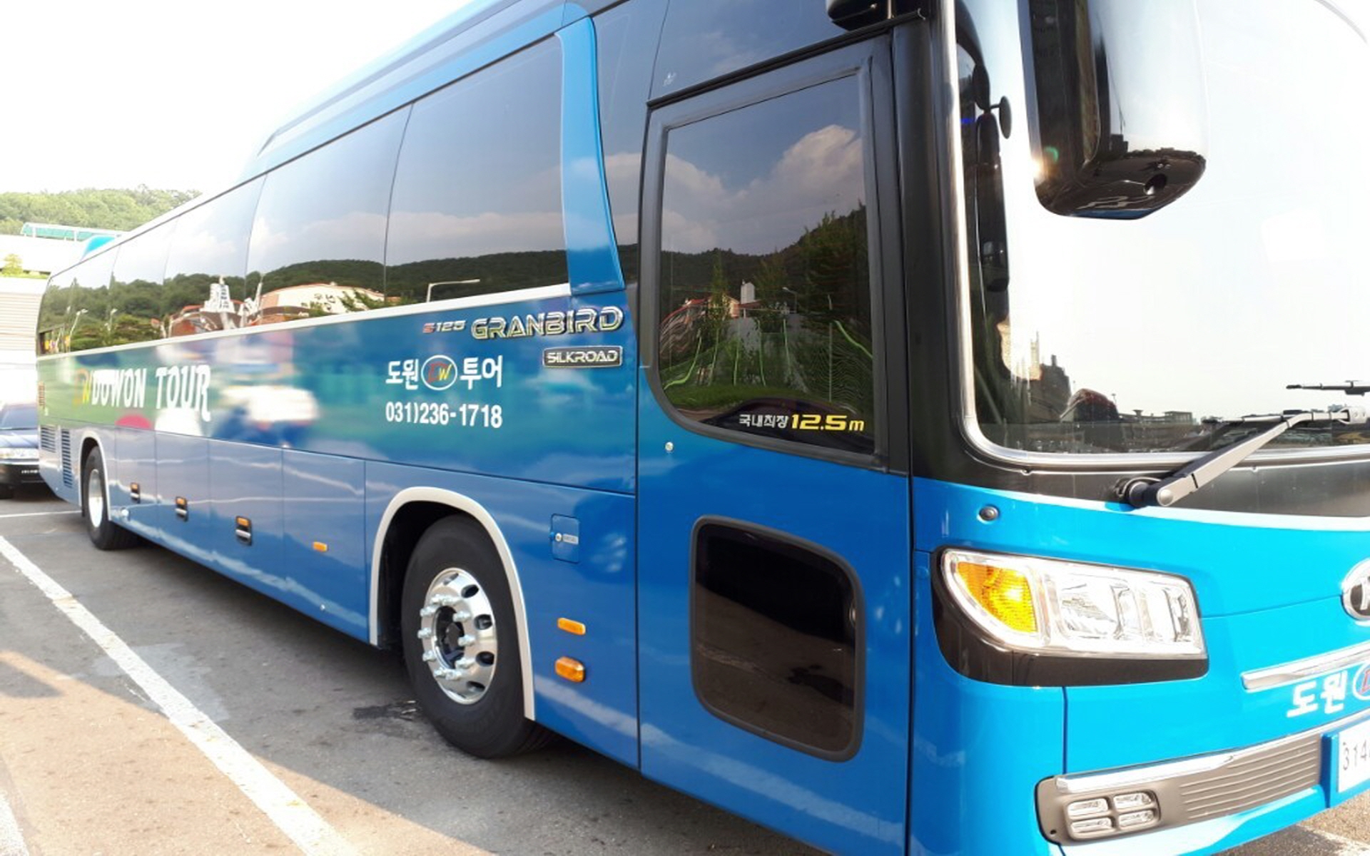 대형 45인승 일반리무진버스 도어